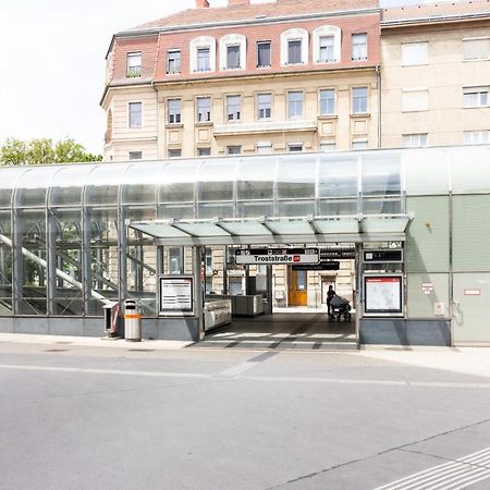 Vienna Central Station Accommodation Екстер'єр фото