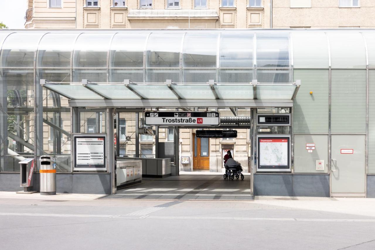 Vienna Central Station Accommodation Екстер'єр фото